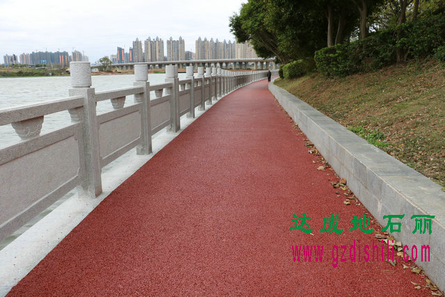 透水混凝土彩色廠家怎么選擇？